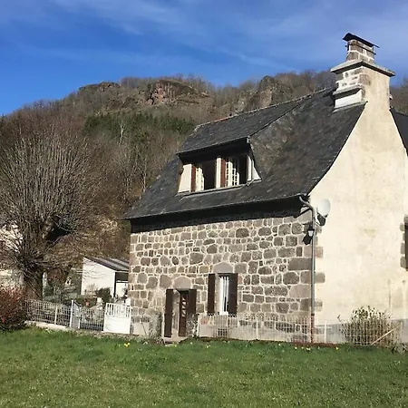 Maison Auvergnate Traditionnelle Recemment Renovee Дом отдыха